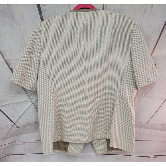 Executive Collection Size 18 Tan Button up Blazer - Picture 3 of 7